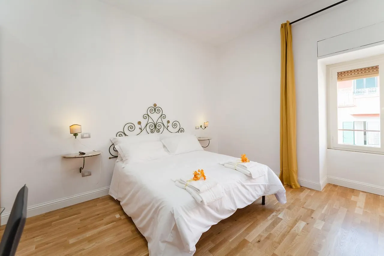 Eugenia E Donato Villa Napels Vakantiehuis